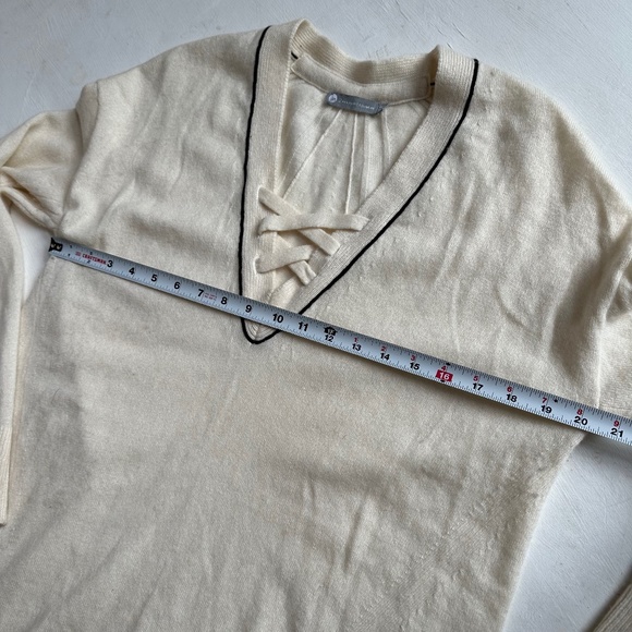 Incashmere Cream Cashmere Tunic Sweater - Picture 3 of 5